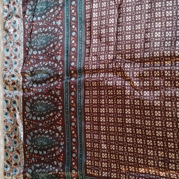 Nwt Beautiful Paisley & Geometric Print Scarf - Picture 3 of 12